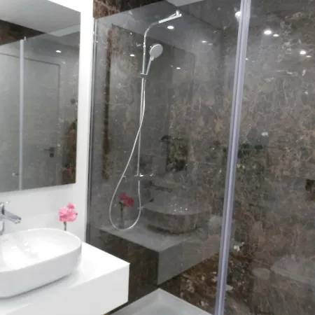 Ripple - Modern Condo With Pool, Aircon, Parking 公寓 *