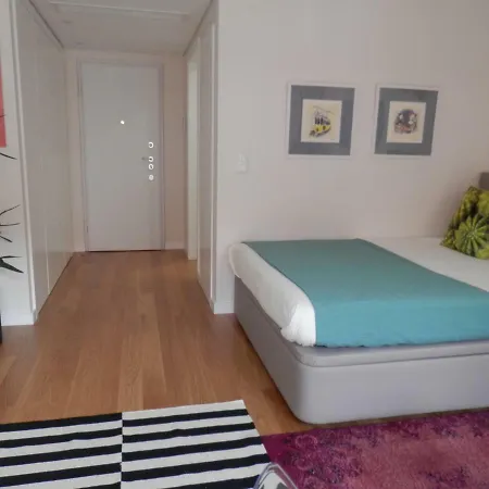 Ripple - Modern Condo With Pool, Aircon, Parking ליסבון