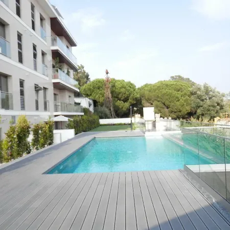 Ripple - Modern Condo With Pool, Aircon, Parking * ליסבון