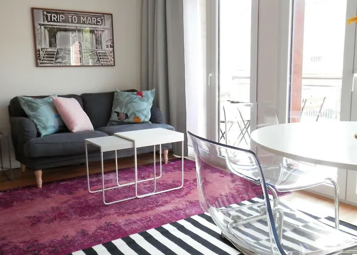 Ripple - Modern Condo With Pool, Aircon, Parking דירה *